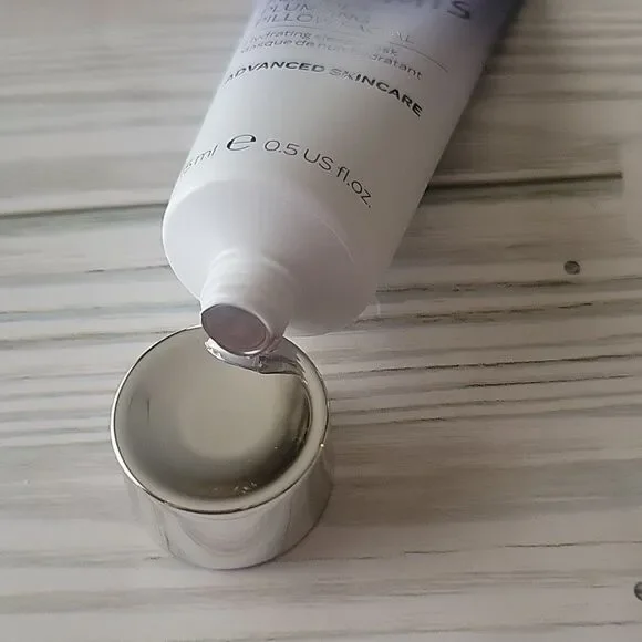 Elemis Peptide4 Plumping Pillow Facial - Picture 4 of 4